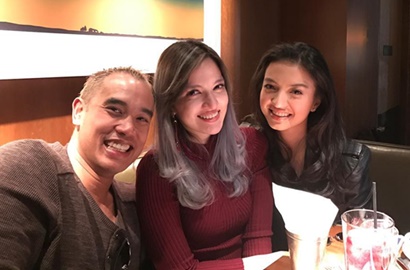 Pamer Foto Bareng Nia Ramadhani dan Suami, Caption Raline Shah Bikin Heboh