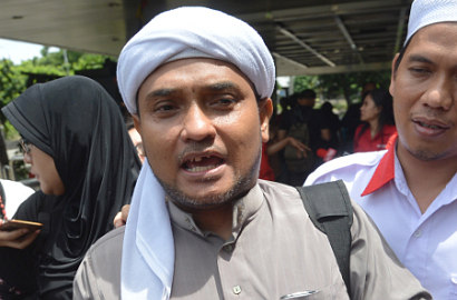 Jadi Viral di Medsos, Habib Novel Ungkap Kisah Dibalik 'Fitsa Hats'