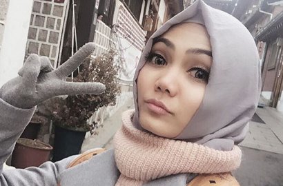 Ditinggal Fakhrul Razi Nikah, Rina Nose Liburan Bareng Mantan Suami ke Korea