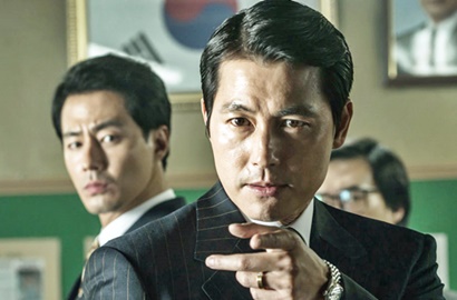 Tampil Maskulin, Jo In Sung-Jung Woo Sung Bak Anak Kembar di Poster 'The King'