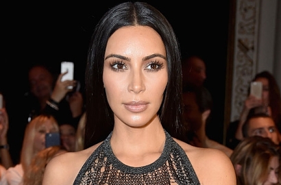 Menangis, Wajah Kim Kardashian Kena Penyakit Kulit Kronis
