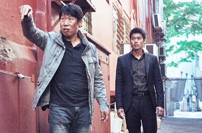 Hyun Bin Siap Tembak, Yoo Hae Jin Tegang di Poster Baru 'Cooperation'