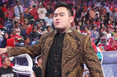 Nassar Ketahuan Ultah Ditemani Janda Kaya, Netter: Pemburu Janda Tajir