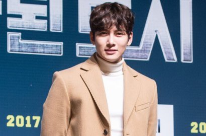 Promosi Film, Kocaknya Ji Chang Wook Semangat Tekan Hati di V App