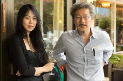Muncul Perdana Usai Skandal, Kim Min Hee Ceria Bareng Hong Sang Soo