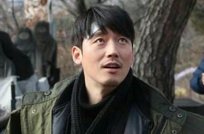 Dikirimi Makanan Syuting 'The Voice', Jang Hyuk Melongo Lihat Jadi Pria Arab?