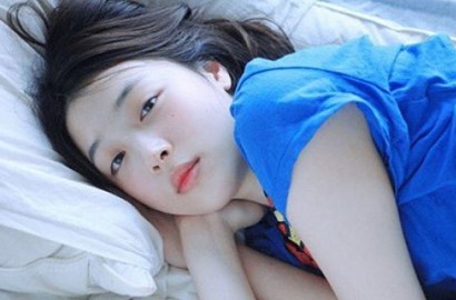 Pamer Foto Minum Alkohol, Sulli Didoakan Cepat 'Sembuh'