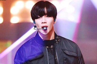 Kenang Masa Debut, Imutnya Taemin SHINee Bawa Tas Gajah Bagi-Bagi Permen