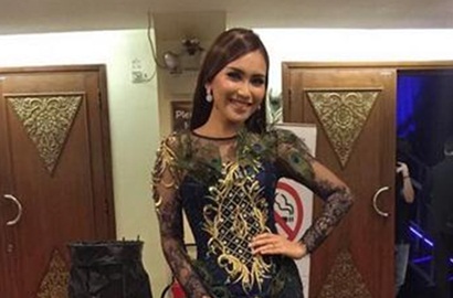 Dihiasi Bulu-Bulu Manja, Cantiknya Ayu Ting Ting Bikin Pangling di HUT Indosiar
