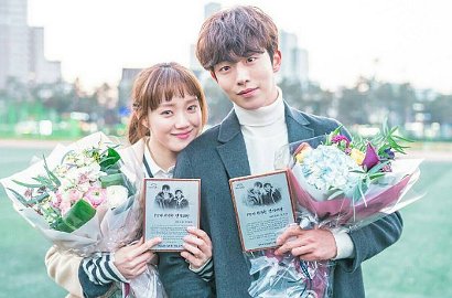 Bak Asli Pacaran, Nam Joo Hyuk Gandeng Lee Sung Kyung di Pesta Perpisahan 'Kim Bok Ju'