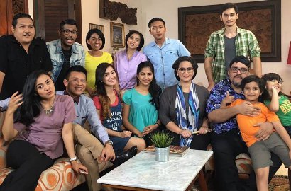 Cerita Sita Nursanti Akting Bareng Boris Bokir di 'Eyang Mami Van Mounelen'