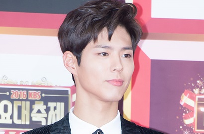 Terharu Disambut Banyak Fans, Park Bo Gum Betah di Jakarta Gara-Gara Panas?