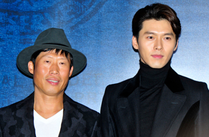 Dihadiri Banyak Artis, Hyun Bin cs Kompak Pamer Senyum di Premiere 'Cooperation'