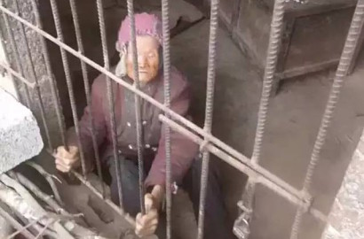 Miris, Nenek 92 Tahun Ini Dikurung Oleh Anak dan Menantunya Sendiri