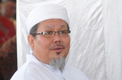 Gara-Gara Sebut Suku Dayak Kafir, Wasekjen MUI Ditolak dan Dihadang Mandau di Sintang