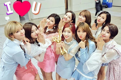 Sukses Raih Daesang di GDA 2017, Twice Ingin 'Berumur Panjang' Seperti Sechs Kies