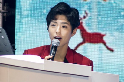 Syahdu, Park Bo Gum Nyanyi Lagu 'Untukku' Chrisye di Fanmeet Jakarta