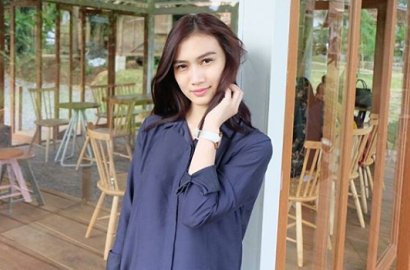 Cantik Bak Bidadari Saat Jadi Bridesmaids, Melody JKT48 Banjir Pertanyaan Ini