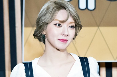 Ogah Ganti Warna Rambut, Ini Alasan Choa AOA Setia dengan Blonde