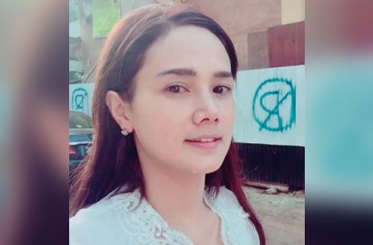 Dikira Fans, Ini yang Terjadi Saat Mulan Jameela 'Terjebak' Foto Bareng Haters