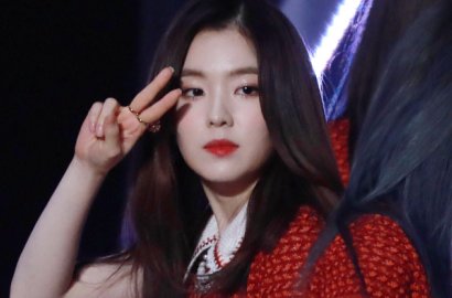 Dress Kelewat Pendek, Irene Tampak Risih Saat Tampil di GDA