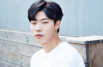 Tak Peduli Banyak Haters, Ryu Jun Yeol Tetap Main SNS demi Fans Setia