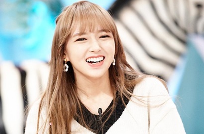 Nggak Biasa, Begini Cara 'Ekstrem' Chengxiao Cosmic Girls Nyantai di Rumah