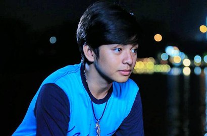 Angga Aldi 'Terguncang' Saat Adegan Lawan Buaya di 'Mermaid In Love 2 Dunia'