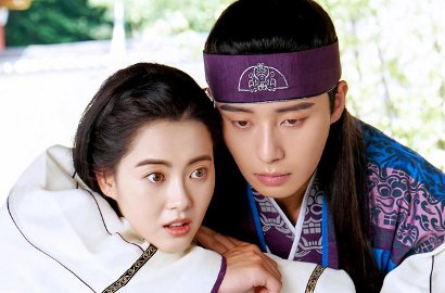 Park Seo Joon Cium Go Ara, Bagaimana Rating 'Hwarang' Lawan 'Romantic Doctor'?