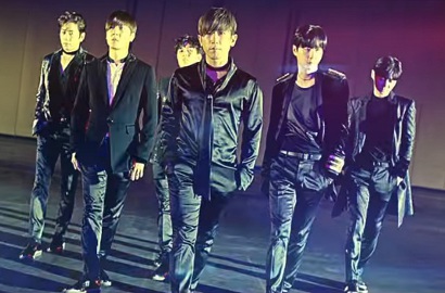 Tampil Maskulin, Shinhwa Kece di MV Dance 'Touch'