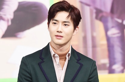 Bawa Pasangan Masing-Masing, Suho EXO Curi Perhatian di Presscon 'Three Color Fantasy'