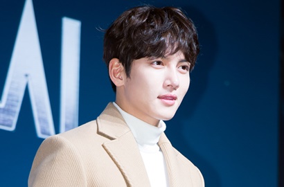 Ganteng dan Manly di Majalah, Ji Chang Wook Curhat Rasanya Jadi Aktor