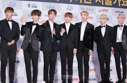 Menang di SMA 2017, Lucunya BTS Bikin Geger Senggol Meja Hingga Roboh
