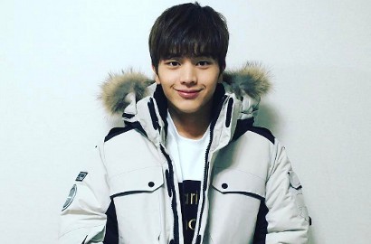 Sungjae Cs Pose Keren Siap Mancing di 'Laws of the Jungle' Edisi Sumatra