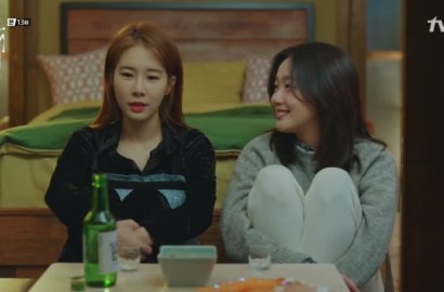 Tak Kalah dari Bromance Gong Yoo, Kim Go Eun-Yoo In Na Asyik Adu Panco di BTS 'Goblin'