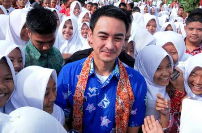 Sidak dan Ngamuk di Rumah Sakit, Wajah Ganteng Zumi Zola Bikin Salah Fokus