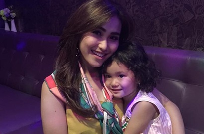 Anak Ayu Ting Ting Dapat Juara di Sekolah, Netter Malah Komentar Nyinyir