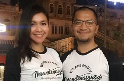 Tasbih Putus Saat Umrah, Pertanda Hubungan Ihsan Tarore dan Denada Bakal Bubar?