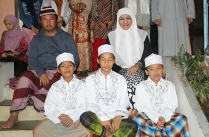 Ayah Marshanda Dikabarkan Pilih Hidup di Pesantren, Bagaimana Kisahnya?