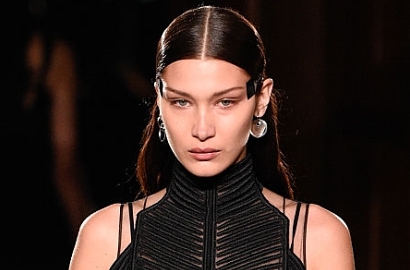 Bermesraan dengan Pria, Kendall Jenner dan Bella Hadid Umbar Pose 'Panas'