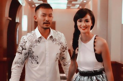 Dipanggil dengan Sebutan Khusus Ini, Atiqah Hasiholan Hamil?