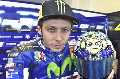 Liburan di Labuan Bajo, Foto-Foto Valentino Rossi Beredar Viral