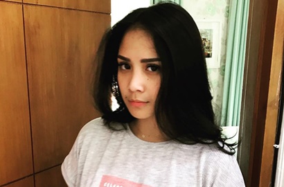 Gandeng Verrell di Infotainment Awards, Nagita Mendadak 'Lupa' Raffi Ahmad