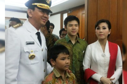Beredar Foto Hoax Ajakan Tak Pilih Ayahnya, Putra Ahok Klarifikasi