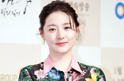 Lee Young Ae Ternyata Les Melukis Klasik Demi Bintangi 'Saimdang'