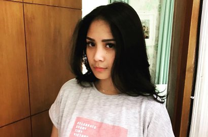 Cantik Pakai 'Daster' di Dahsyatnya Awards, Nagita Slavina Dipuji Habis-Habisan