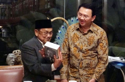 Puji BJ Habibie, Ahok: Beliau Tak Pernah Kritik Presiden Lainnya