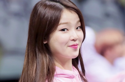 Dibilang Jelek, Netter Miris Lihat Member Oh My Girl Stres Sampai Nangis