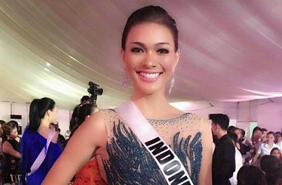 Heboh Dikira Terpeleset, Gaun Kezia Warouw Ternyata Nyangkut di Panggung Miss Universe