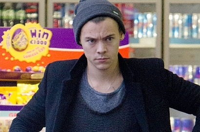 Ayah Mantan 'Pacar' Harry Styles Meninggal Akibat Kecelakaan Pesawat